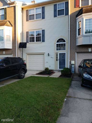 Main picture of 201 Pinecove Ave