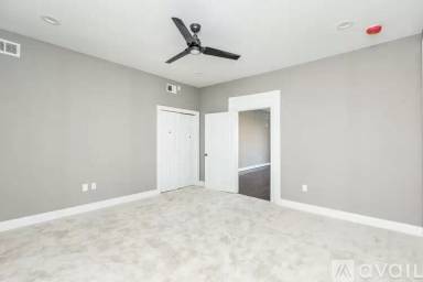 Main picture of 411 N Charles St