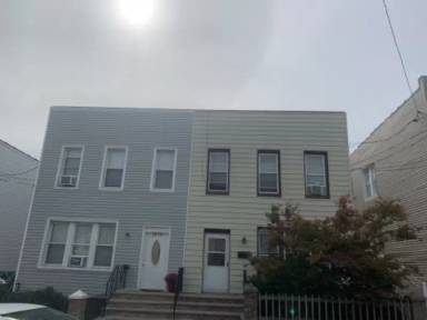 Main picture of 2976 Milton Pl