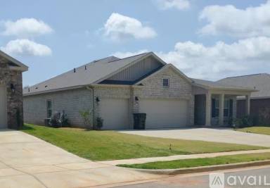 Main picture of 110 Fellington Ct