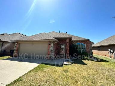 Main picture of 3324 NW 160th St