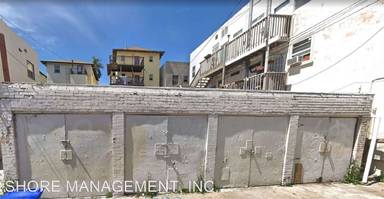 Main picture of 2615 Broadway