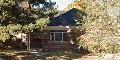 Main picture of 2985 Ivanhoe St