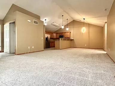 Main picture of 1832 N 176th Ct