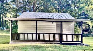 Main picture of 936 Bond Ave