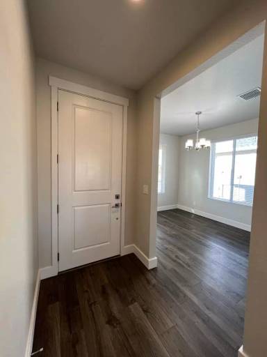 Main picture of 1689 Stratford Pl