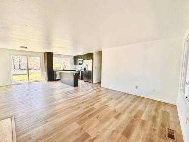 Main picture of 1231 S 211th Pl