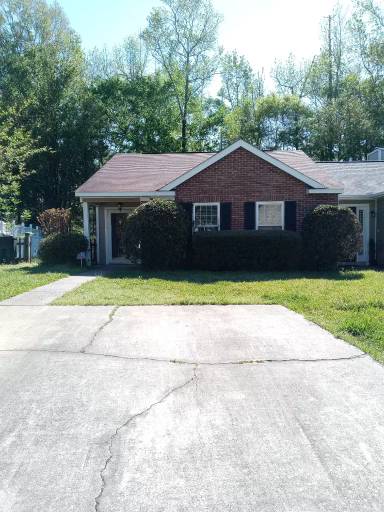 Main picture of 209 Johns Ct