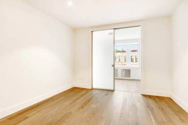 Main picture of 130 Martense