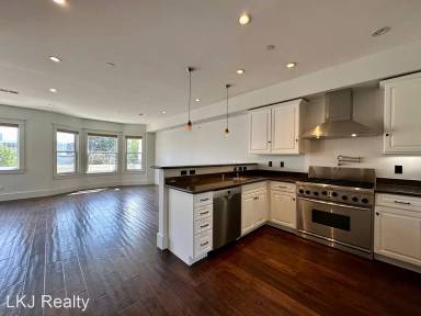 Main picture of 228 Mississippi St