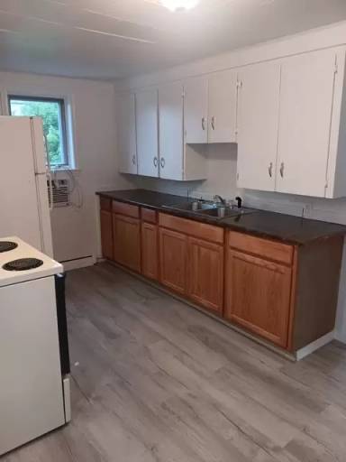 Main picture of 110 Legion Ave