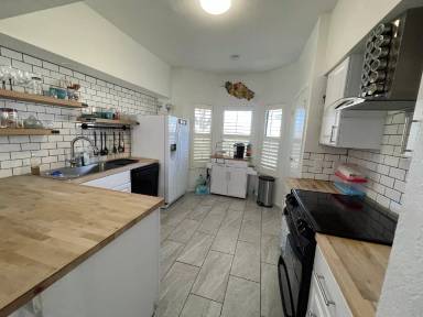 Main picture of 2705 Saint Joseph St