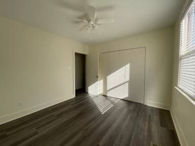 Main picture of 111 Elmeer Ave