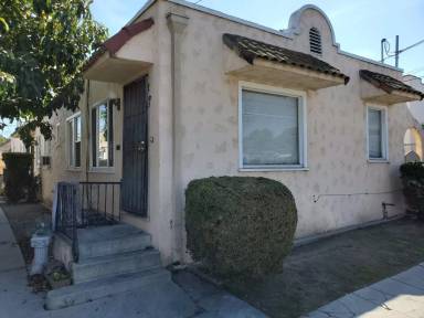 Main picture of 783 W 17th St