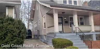 Main picture of 235 Mercer Ave