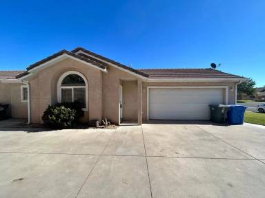 Main picture of 2671 E 700 N