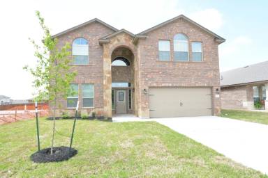 Main picture of 6606 Ambrose Cir