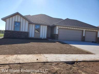 Main picture of 5556 W Pine St