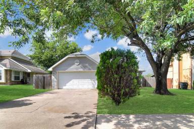 Main picture of 2203 Armadillo Dr