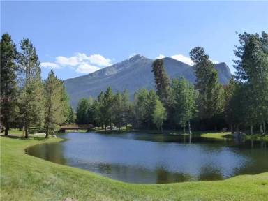Main picture of 762 Lagoon Dr
