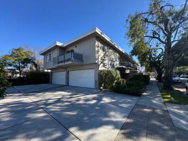 Main picture of 860 Prospect Row