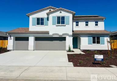 Main picture of 2451 Riparia St