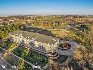 Main picture of 260 N Scott Blvd