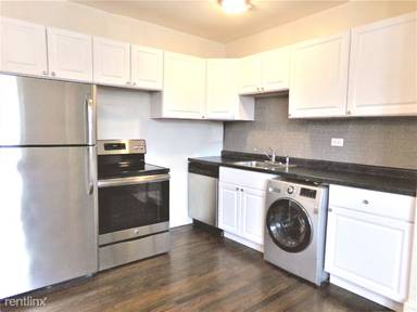 Main picture of 3345 N Marshfield Ave