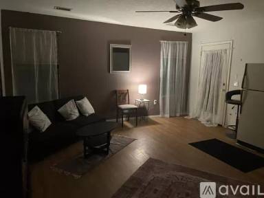 Main picture of 2464 Tyler Loop NE