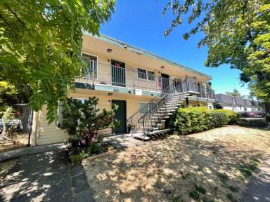 Main picture of 555 Tyler St