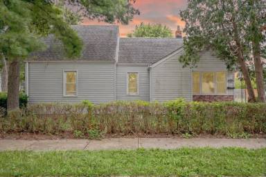 Main picture of 11212 Cadillac Ave