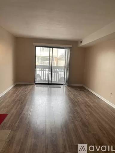 Main picture of 141 W Woodbine Ave