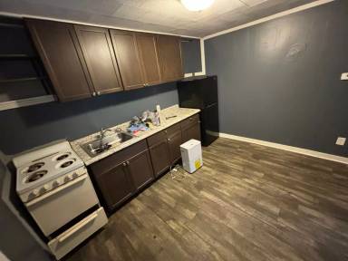 Main picture of 261 Union Ave