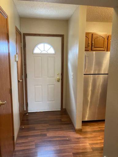 Main picture of 800 Bruner Ave
