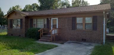 Main picture of 406 Village St