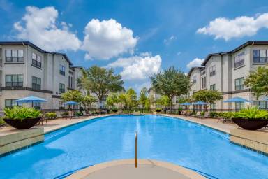 Main picture of Palazzo At Cypresswood