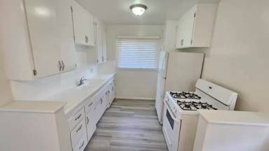 Main picture of 3945 Stevely Ave