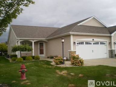 Main picture of 99 Tuscany Cir