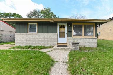 Main picture of 4751 N 81st St