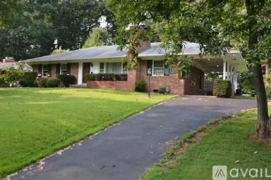 Main picture of 10700 Norman Ave