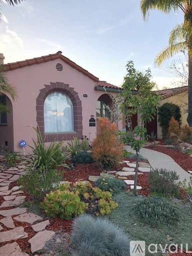 Main picture of 3555 Gundry Ave
