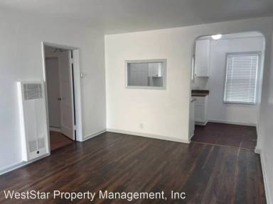Main picture of 526 N Fries Ave