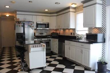 Main picture of 14 Dixon Ave