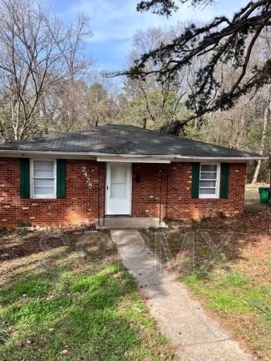Main picture of 2428 Crestview Dr