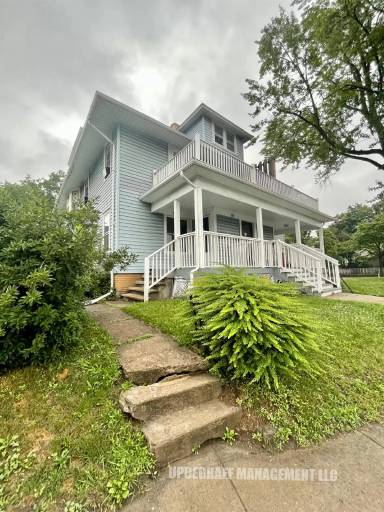 Main picture of 729 South Ave