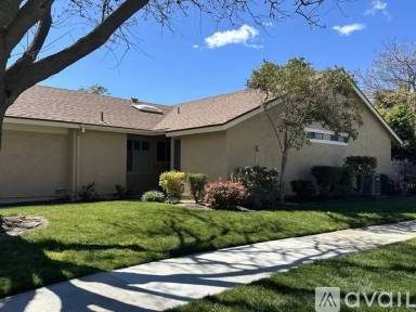 Main picture of 40002 Village 40