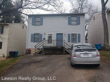 Main picture of 2013 Wallace Ave NE