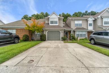 Main picture of 1864 Abbotsbury Way