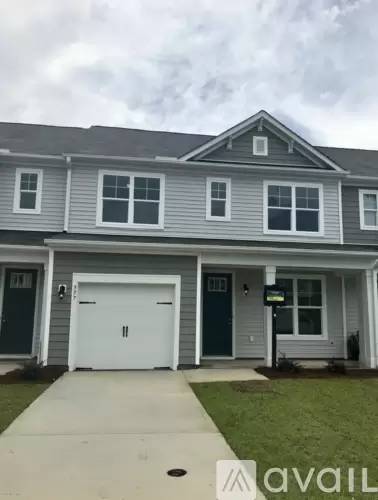 Main picture of 577 Orbison Dr