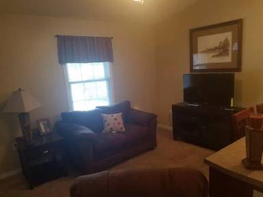 Main picture of 1075 W James Blvd